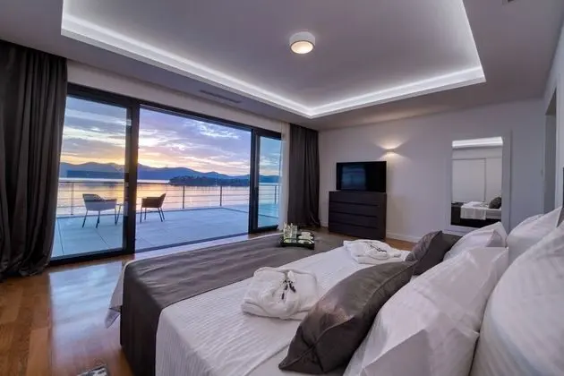 Design Villa, 4 Yatak Odası, Kişiye Özel Havuzlu, Deniz Manzaralı