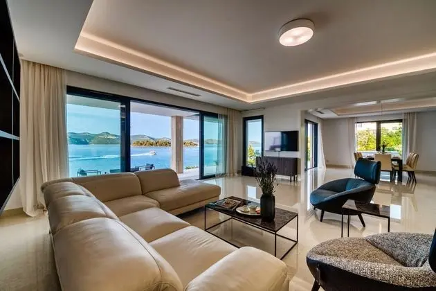 Design Villa, 4 Yatak Odası, Kişiye Özel Havuzlu, Deniz Manzaralı