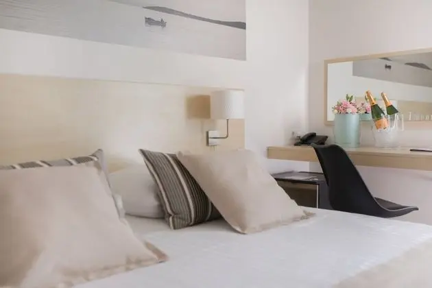 Classic Tek Büyük Yataklı Oda, Balkon, Deniz Manzaralı