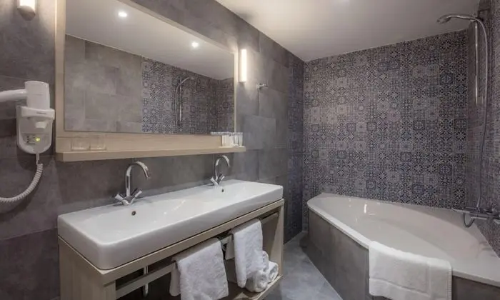 Superior junior suite with sea view balcony