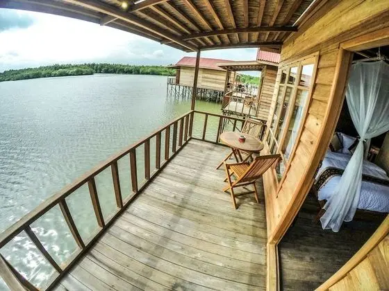 Oda, Deniz Manzaralı (Wooden Sea View)