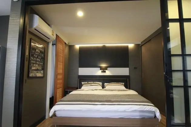 Deluxe Oda (Contemporary)