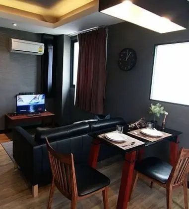 Deluxe Oda (Contemporary)