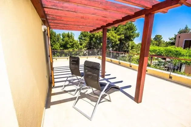 Villa with Swimming Pool, 3 Bedrooms (Apolon)