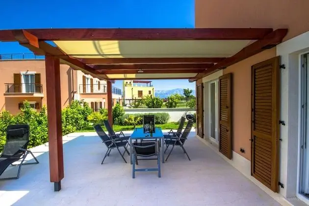 Villa with Swimming Pool, 3 Bedrooms (Artemida)
