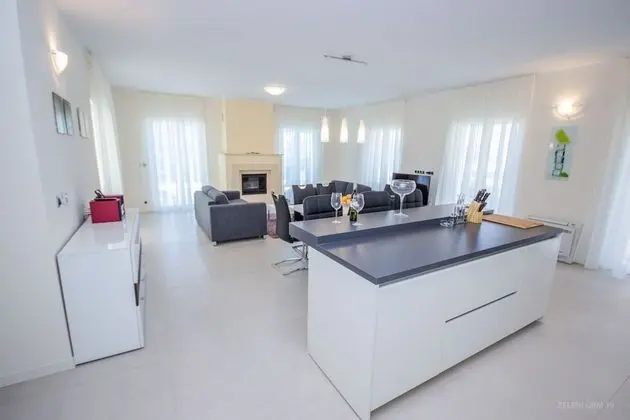Villa with Swimming Pool, 3 Bedrooms (Hera)