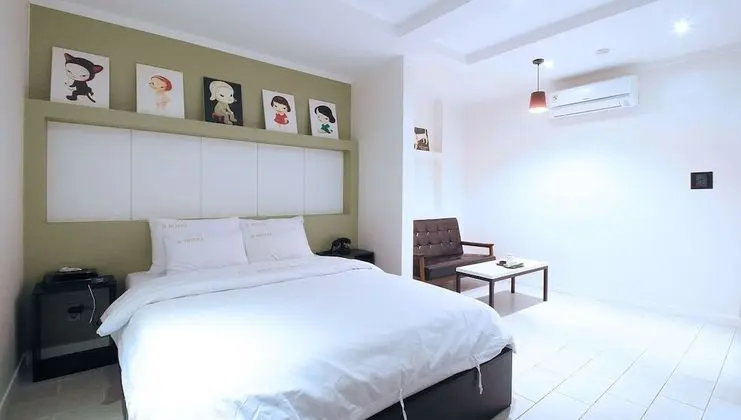 Comfort Tek Büyük Yataklı Oda