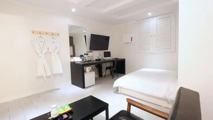 Comfort Tek Büyük Yataklı Oda