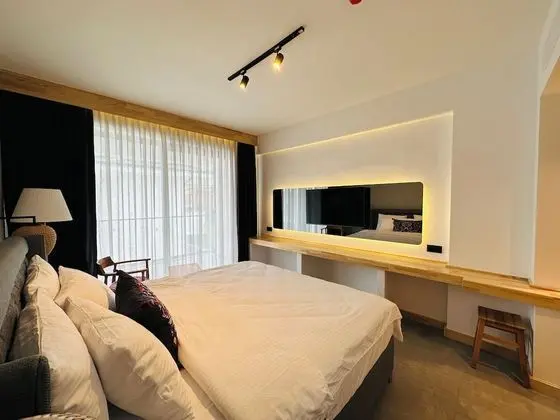 Classic Oda, 1 En Büyük (King) Boy Yatak, Sigara İçilmez, Balkon