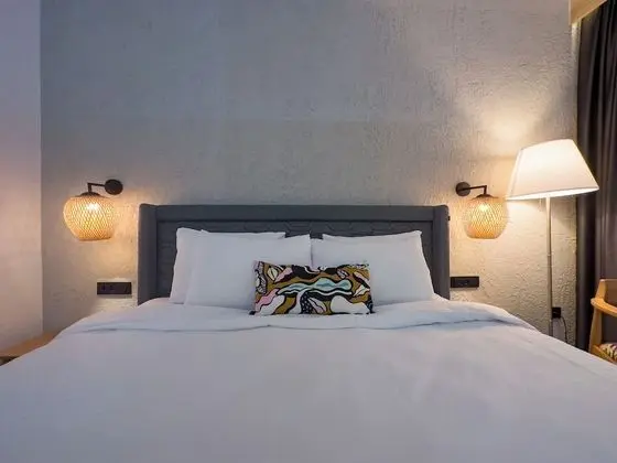 Deluxe Tek Büyük Yataklı Oda, 1 En Büyük (King) Boy Yatak, Sigara İçilmez, Havuz Kullanımı