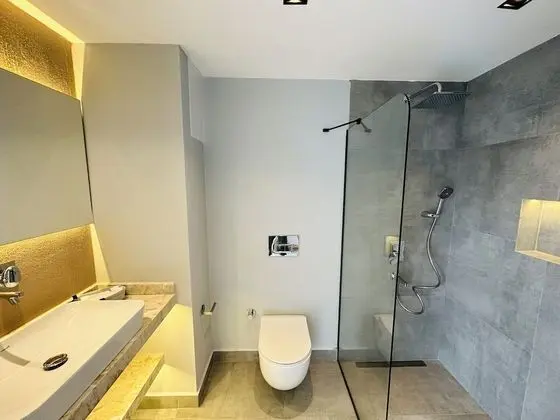 Deluxe Tek Büyük Yataklı Oda, 1 En Büyük (King) Boy Yatak, Sigara İçilmez, Havuz Kullanımı