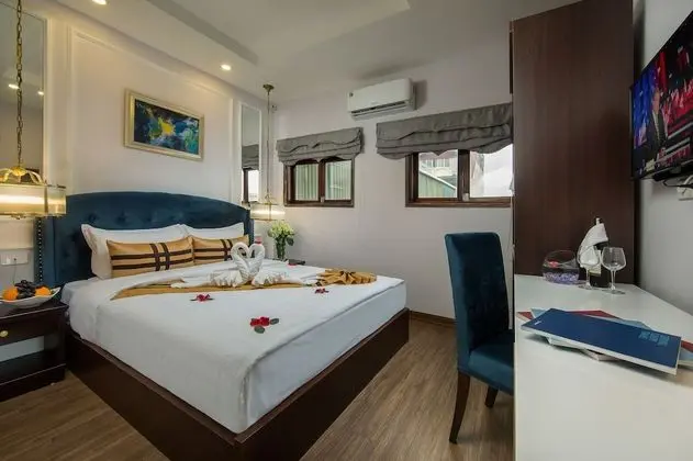 Honeymoon Oda, Şehir Manzaralı