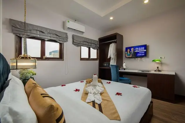 Honeymoon Oda, Şehir Manzaralı