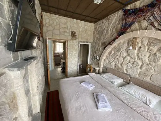 Panoramic Tek Büyük veya İki Ayrı Yataklı Oda