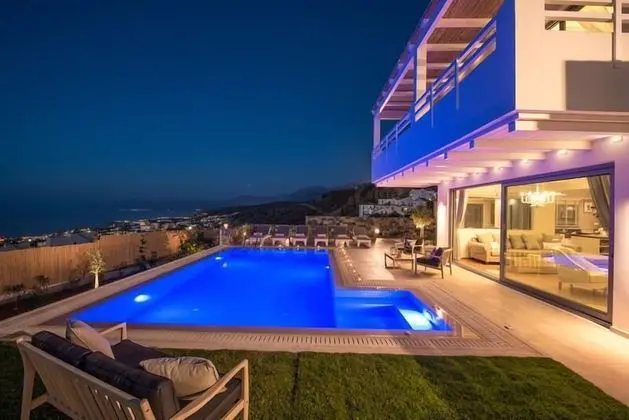 Villa, Deniz Manzaralı