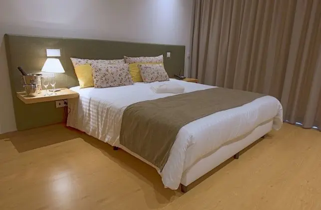 Süit, 1 Büyük (Queen) Boy Yatak ve Çekyat, Balkon