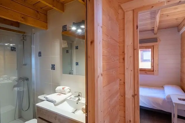 Deluxe Kulübe, Özel Banyo