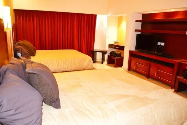 Luxury Çatı Katı Süiti (Penthouse), 4 Yatak Odası, Sıcak Su Havuzu, Okyanus Manzaralı