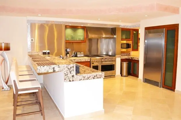 Luxury Çatı Katı Süiti (Penthouse), 4 Yatak Odası, Sıcak Su Havuzu, Okyanus Manzaralı