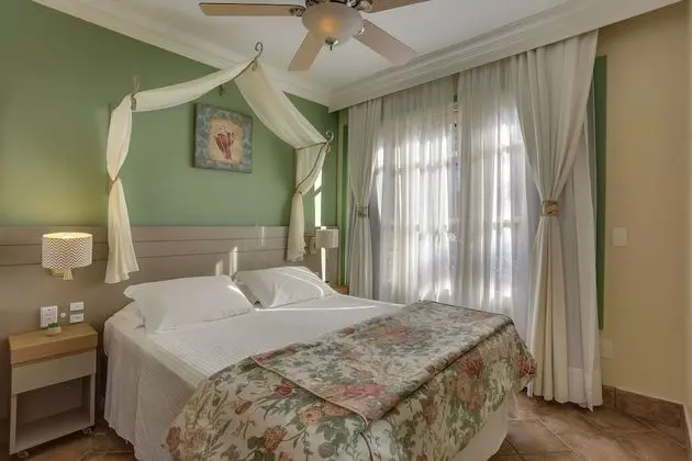 Suite Green Tower Label