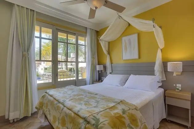 Suite Yellow Tower Label