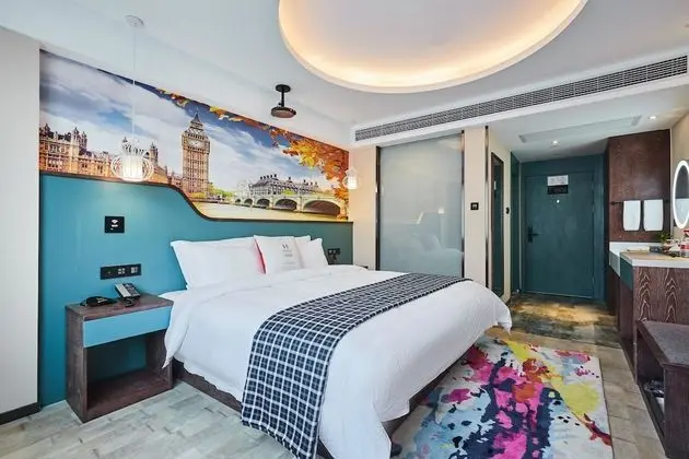 Deluxe Tek Büyük Yataklı Oda