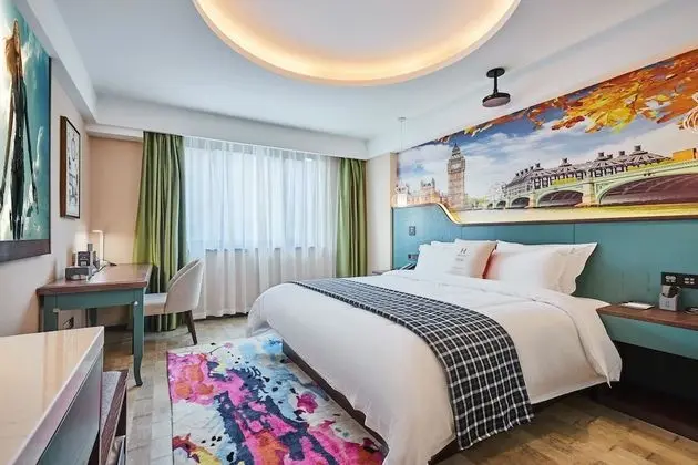 Deluxe Tek Büyük Yataklı Oda