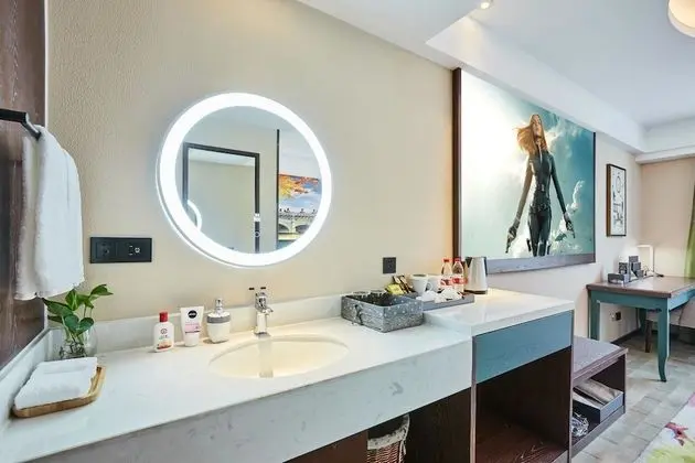 Deluxe Tek Büyük Yataklı Oda