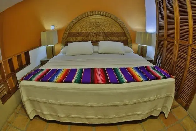 Villa, Havuz Kenarı