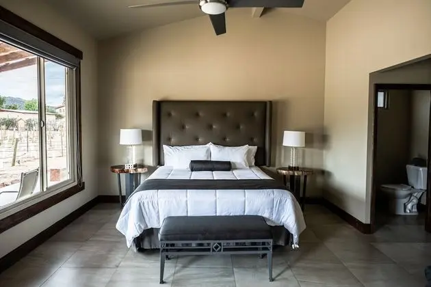 Luxury Room, 1 King Bed, Vineyard View, Villa Positano