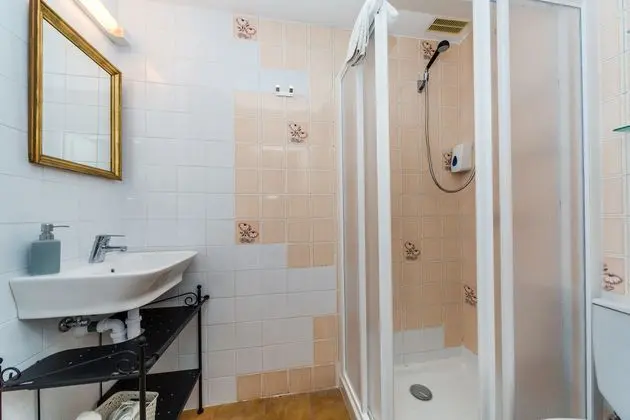 1 Çift Kişilik Veya 2 Tek Kişilik Yatak Standard