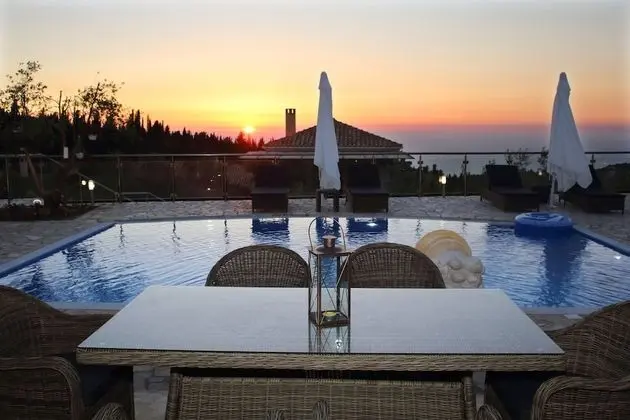 Villa, 1 Yatak Odası, Kişiye Özel Havuzlu, Deniz Manzaralı (Angela)
