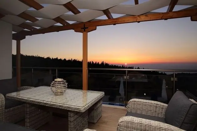 Villa, 1 Yatak Odası, Kişiye Özel Havuzlu, Deniz Manzaralı (Angela)