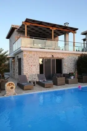 Villa, 1 Yatak Odası, Kişiye Özel Havuzlu, Deniz Manzaralı (Emily)