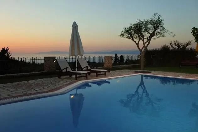 Family Villa, 3 Yatak Odası, Kişiye Özel Havuzlu, Deniz Manzaralı (Thanasis)