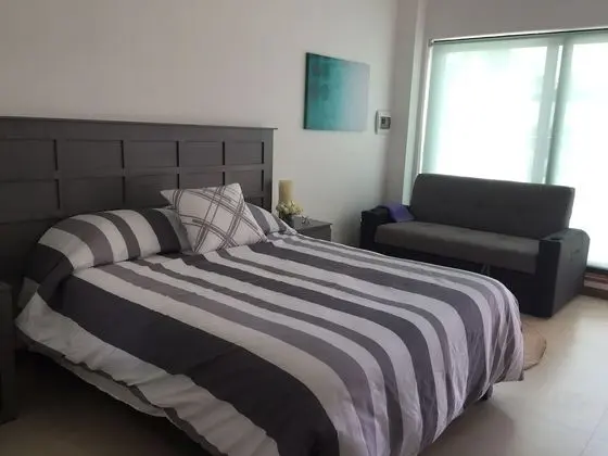 Junior Tek Büyük Yataklı Oda