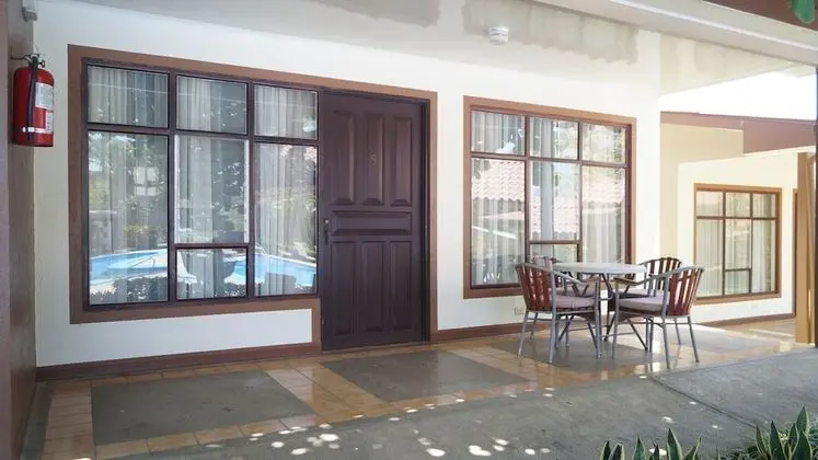 Standard Villa, 2 Yatak Odası, Engellilere Uygun, Havuz Manzaralı