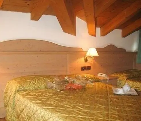 Standard Üç Kişilik Oda