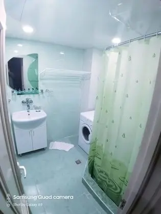 Ortak Ranzalı Oda, Karma Ranzalı Oda, Ortak Banyo (9 Beds)