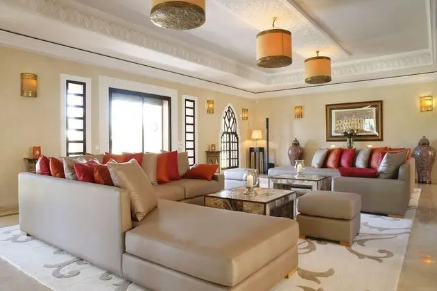 Büyük Yataklı Tek Kişilik Oda