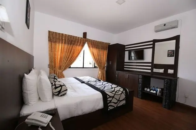 Deluxe Tek Büyük veya İki Ayrı Yataklı Oda