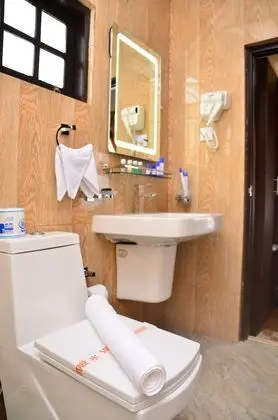 Deluxe Tek Büyük veya İki Ayrı Yataklı Oda