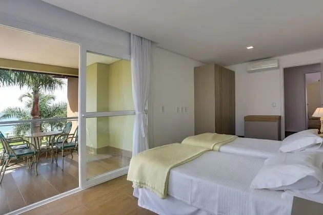 CASA DE 4 QUARTOS 665 - 8 pessoas