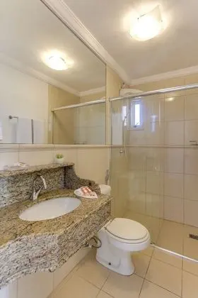 CASA DE 4 QUARTOS 665 - 8 pessoas