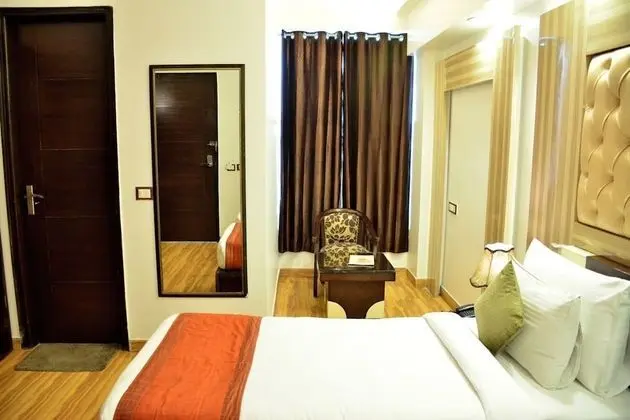 Deluxe Tek Büyük Yataklı Oda, 1 Yatak Odası, Şehir Manzaralı