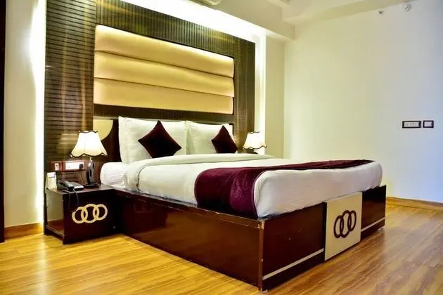 Deluxe Tek Büyük Yataklı Oda, 1 Yatak Odası, Şehir Manzaralı