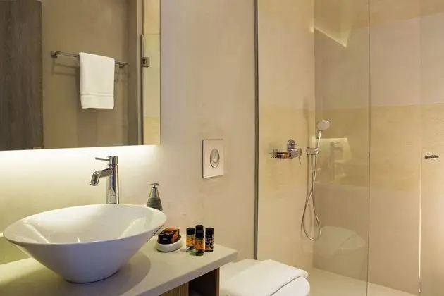 Villa, 4 Yatak Odası, Kişiye Özel Havuzlu, Deniz Manzaralı (K)