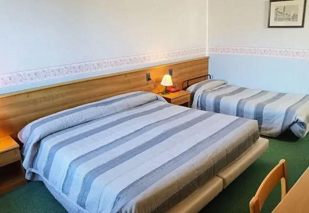 Economy Tek Büyük Yataklı Oda