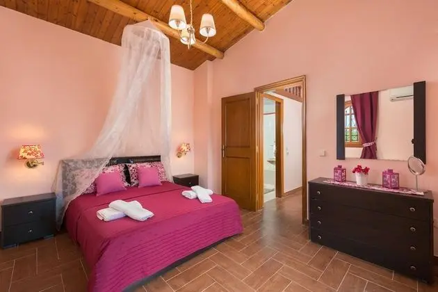 Villa, 3 Yatak Odası, Kişiye Özel Havuzlu, Deniz Manzaralı