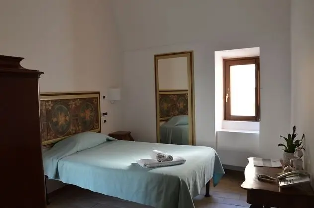 Tek Kişilik Oda, 1 Tek Kişilik Yatak